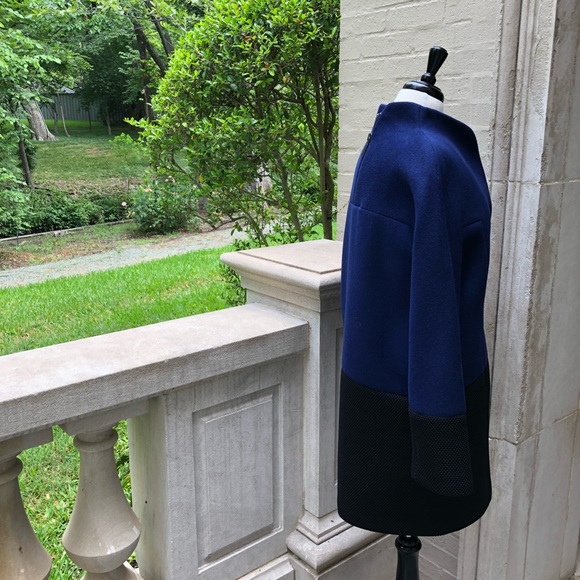 ⭐️🆕[Elie Tahari] Cobalt & Black Winter Coat - Picture 3 of 7